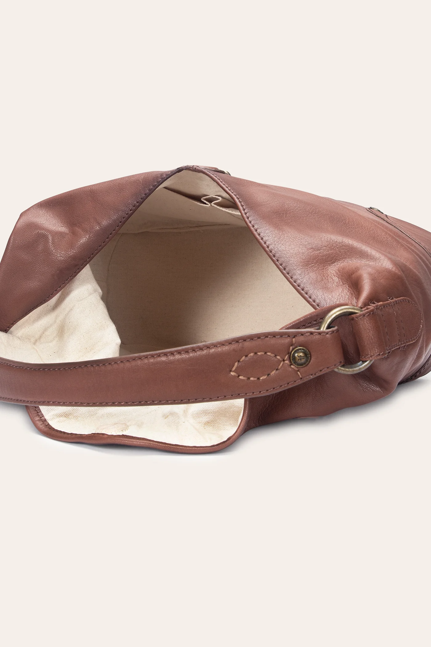 Campus Hobo - Pre-Loved - Image 13