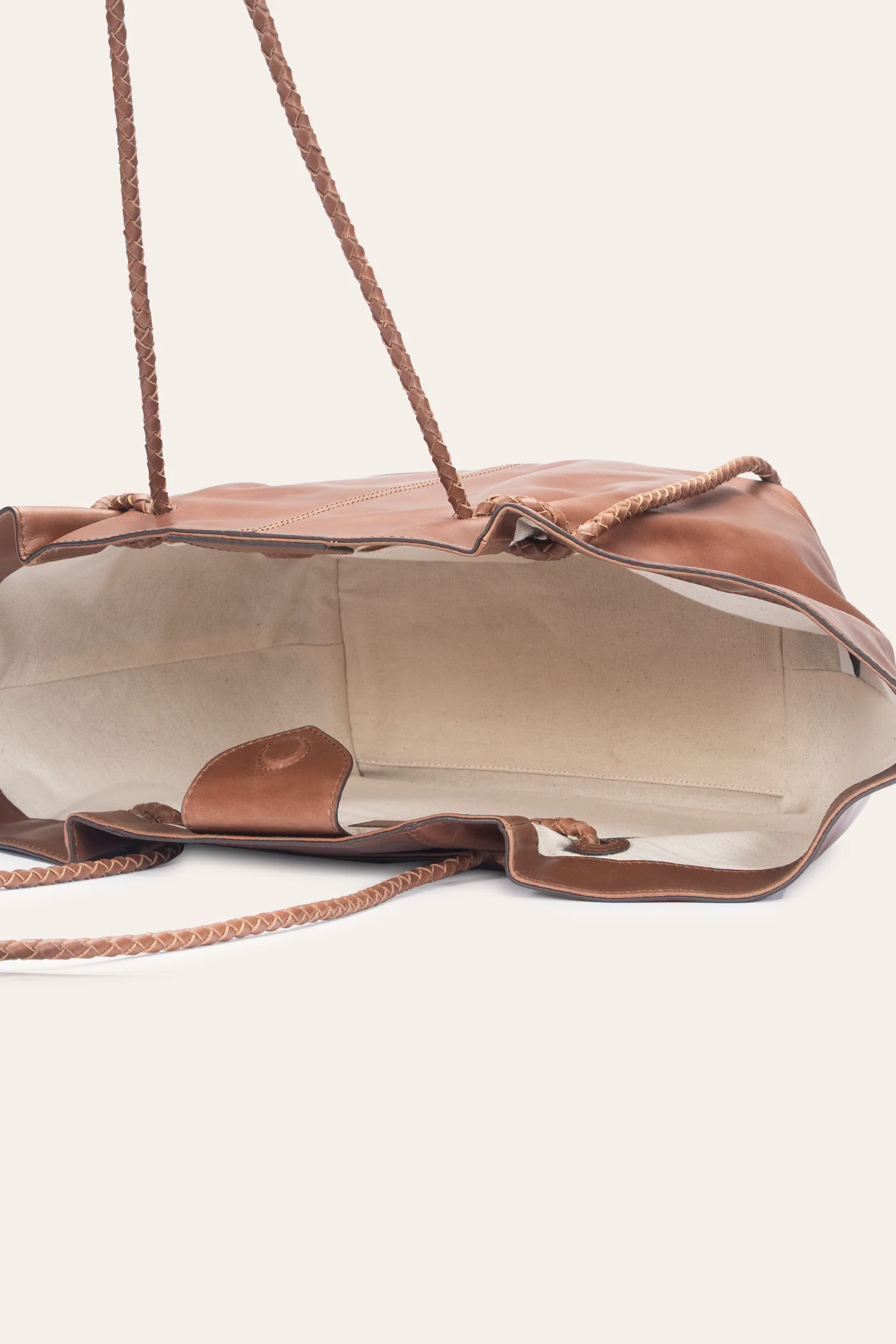 Caroline Shopper - Image 5