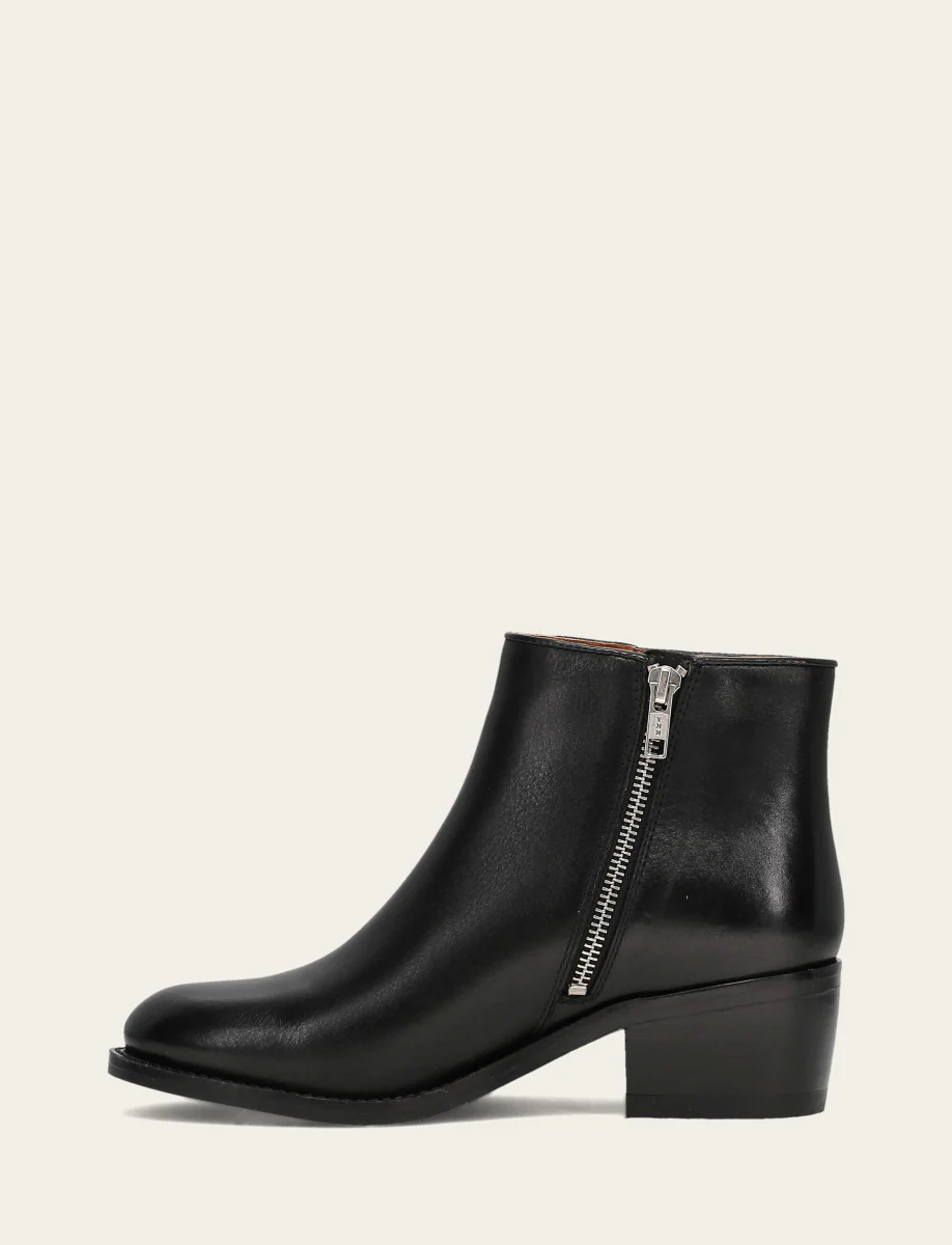 Carson 2 Piping Bootie - Pre-Loved - Image 3