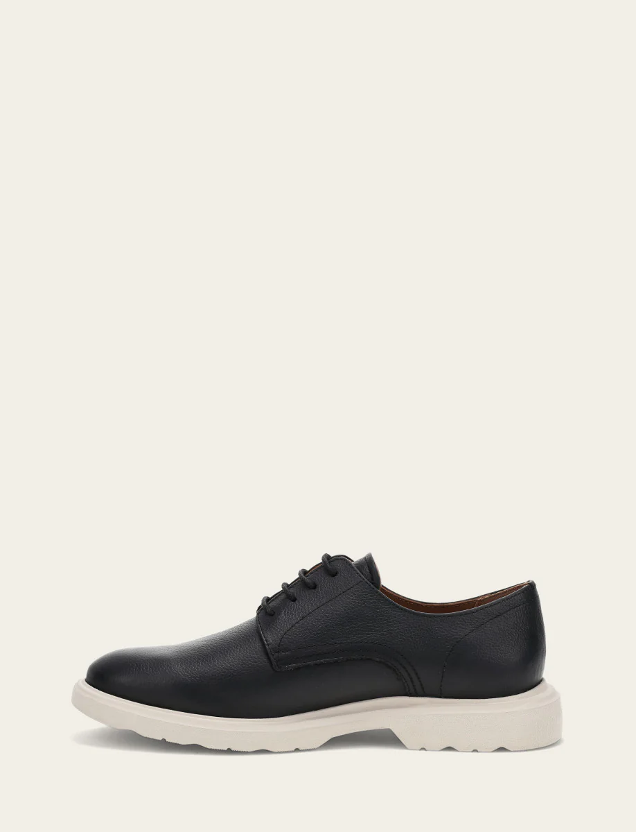 Connor Oxford - Image 3
