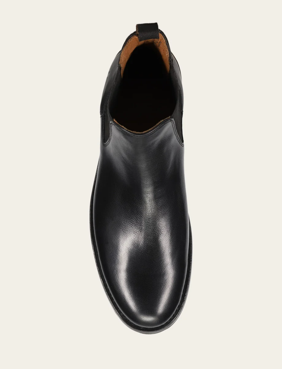 Dylan Chelsea - Frye Found - Image 6