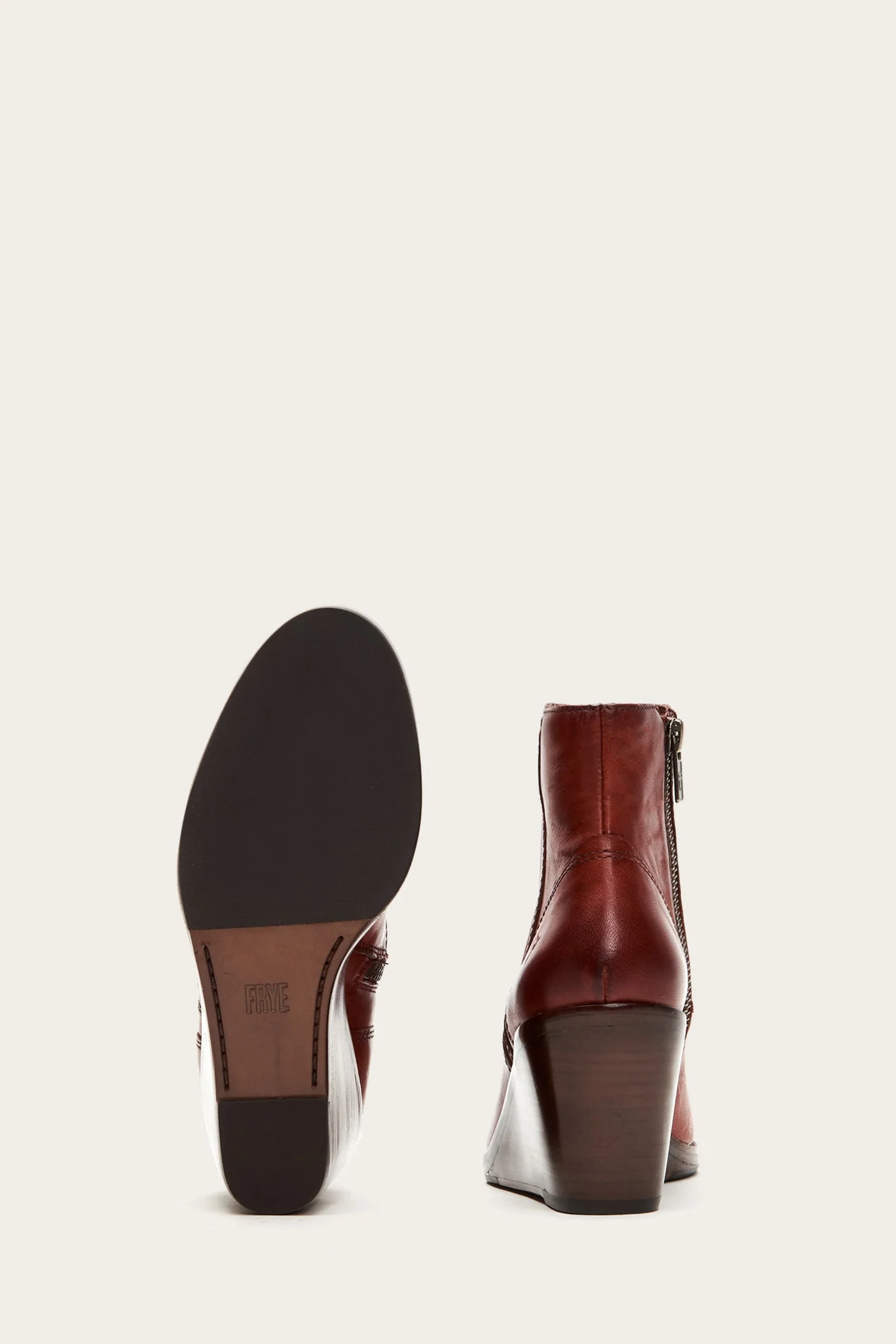 Emma Wedge Short - Pre-Loved - Image 4