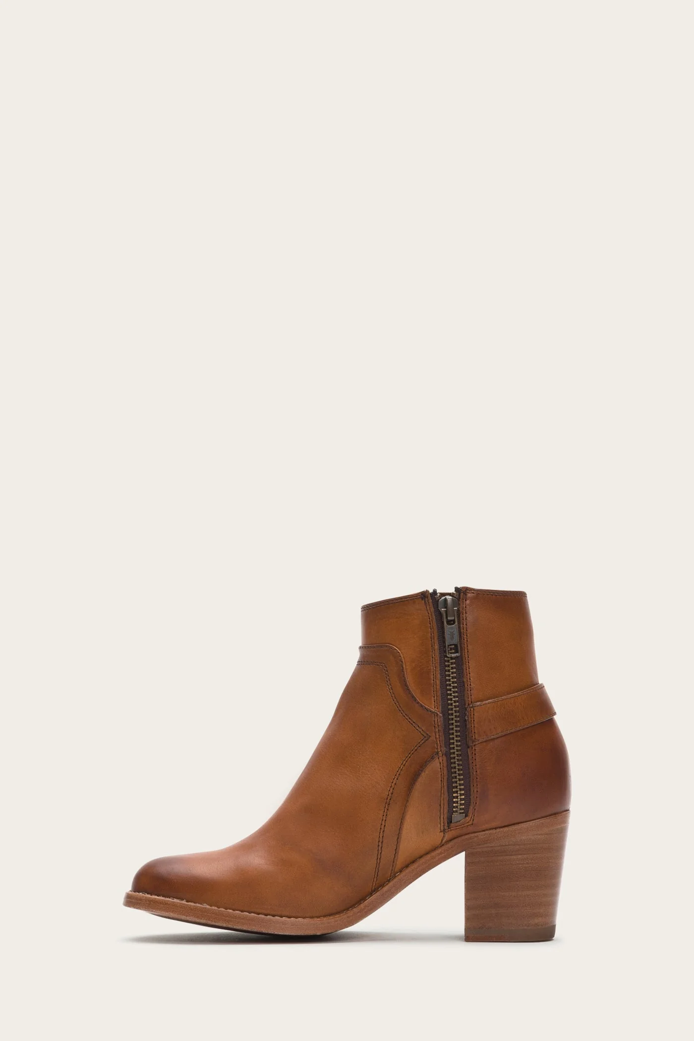 Janis Shield Short - Pre-Loved - Image 5