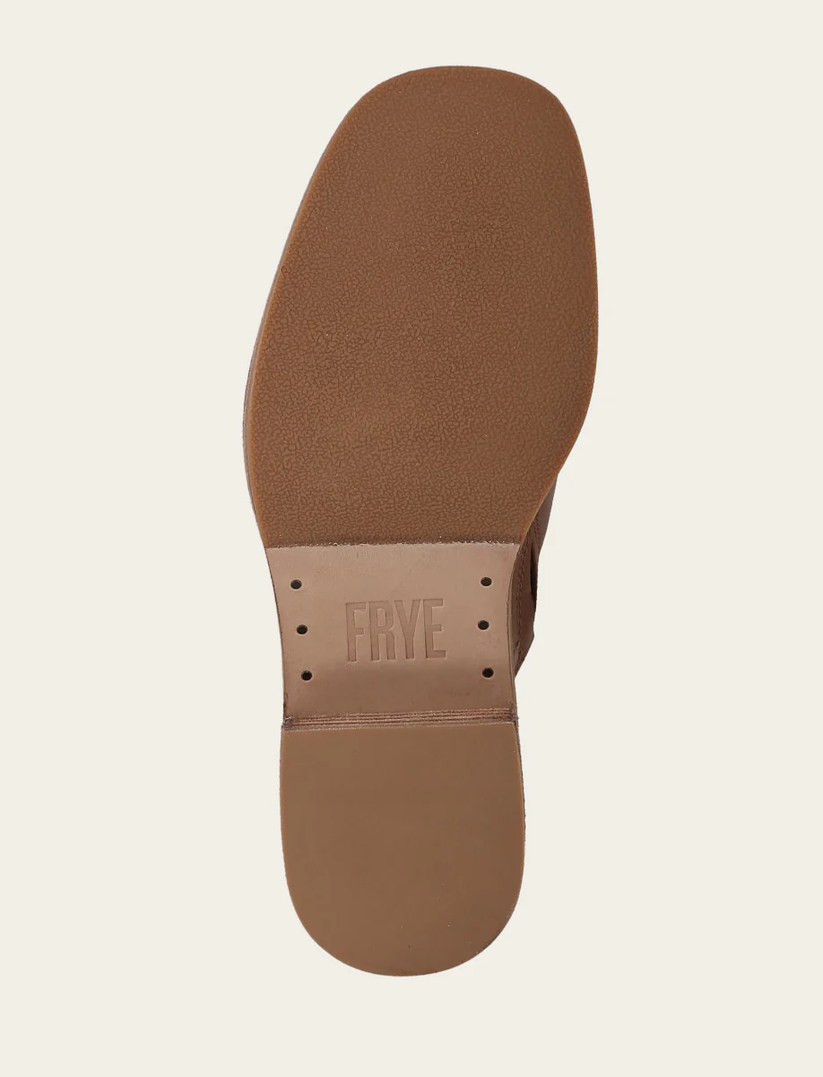 Kate Mule - Image 8