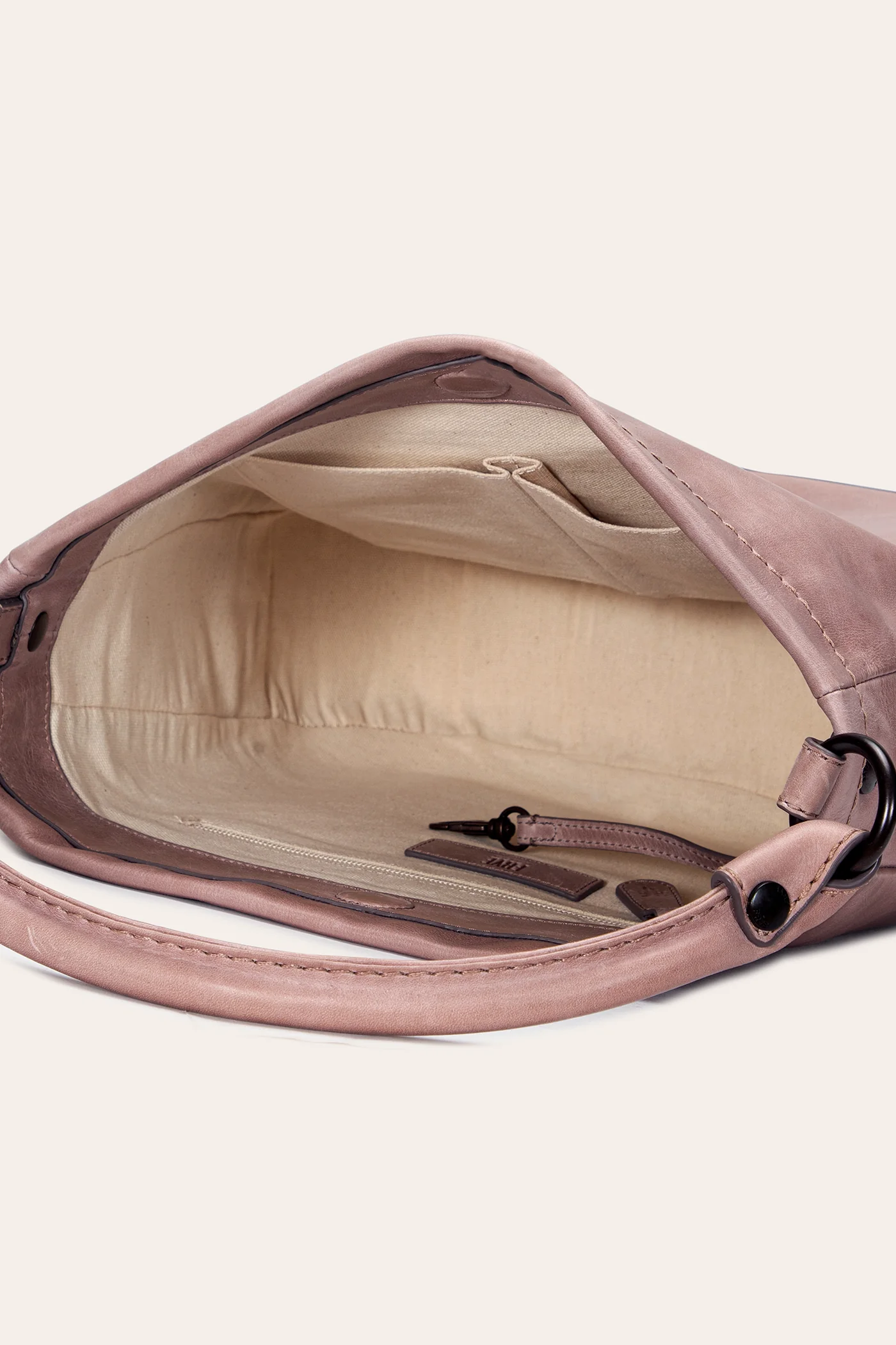 Melissa Hobo - Image 9