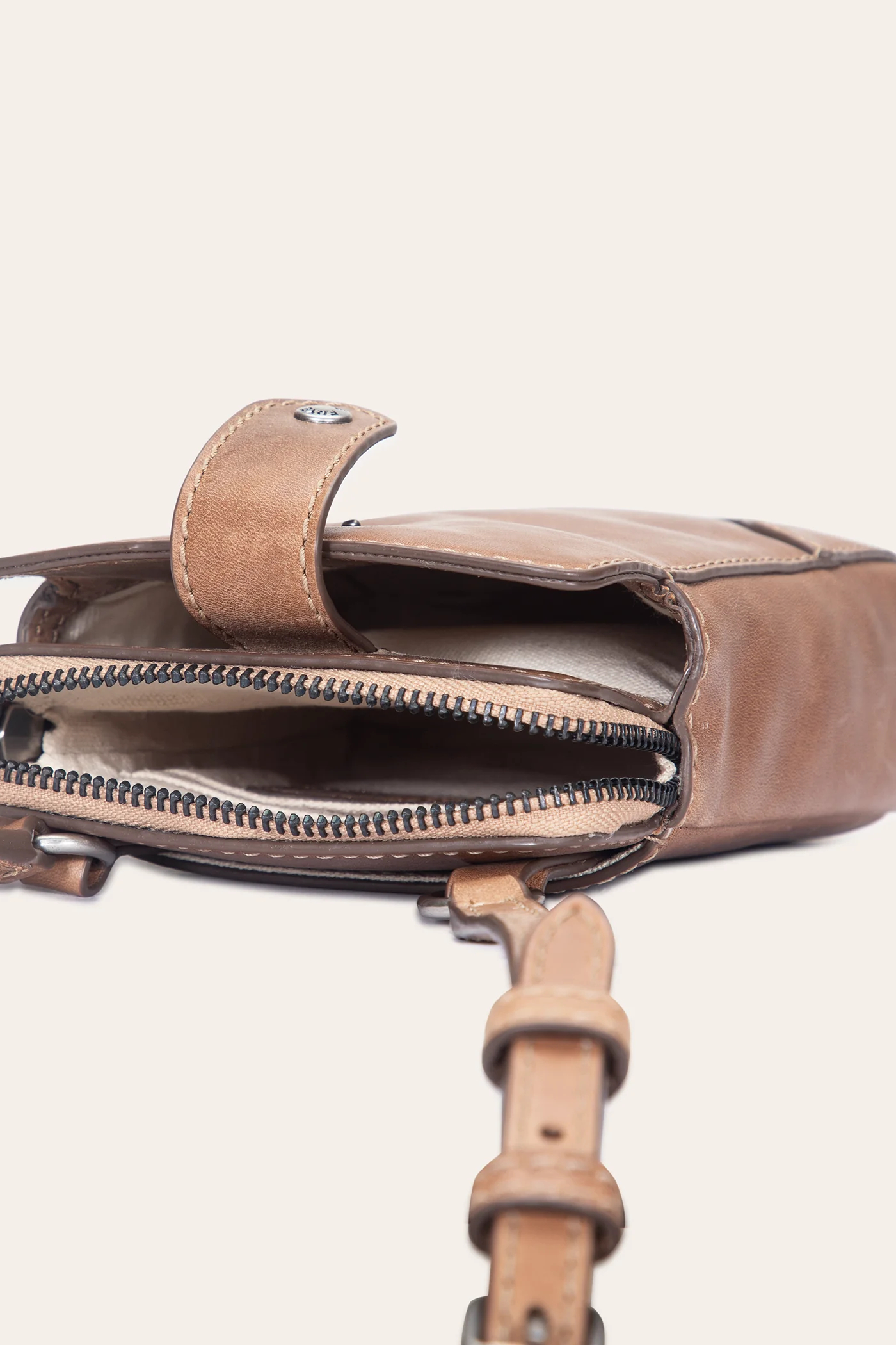Melissa Phone Crossbody - Image 6