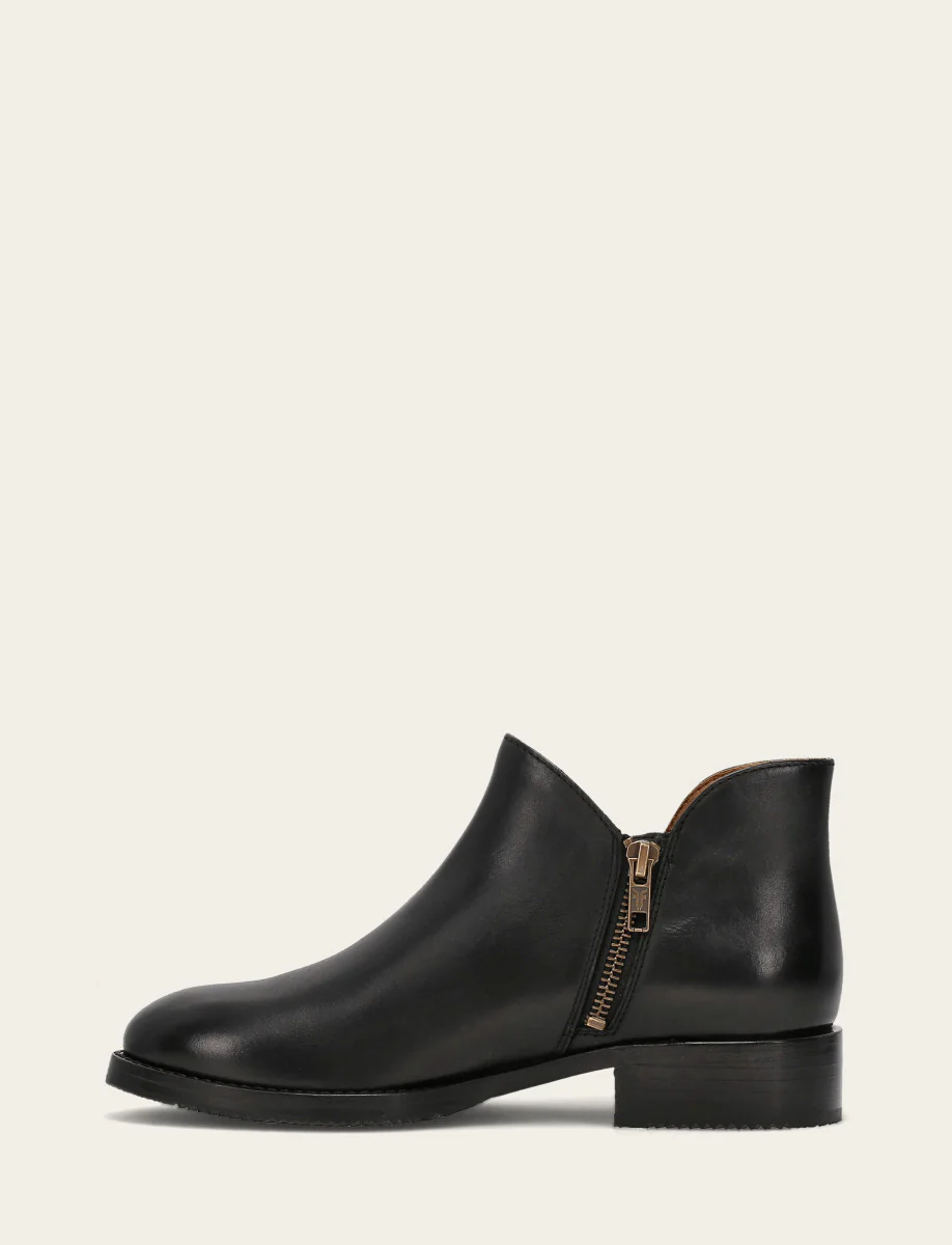 Melissa Shootie 2 - Image 3
