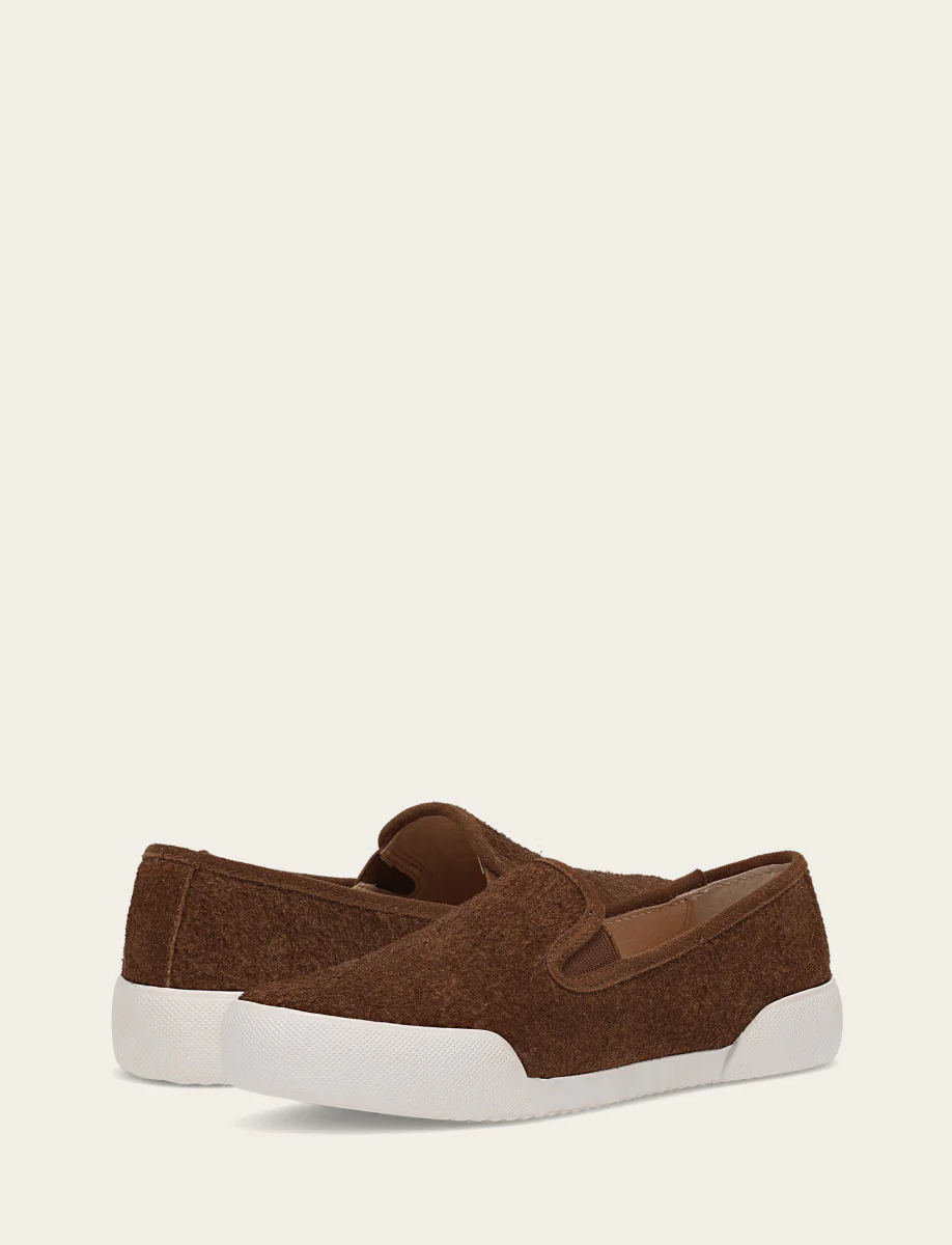Mia Slip On - Image 4