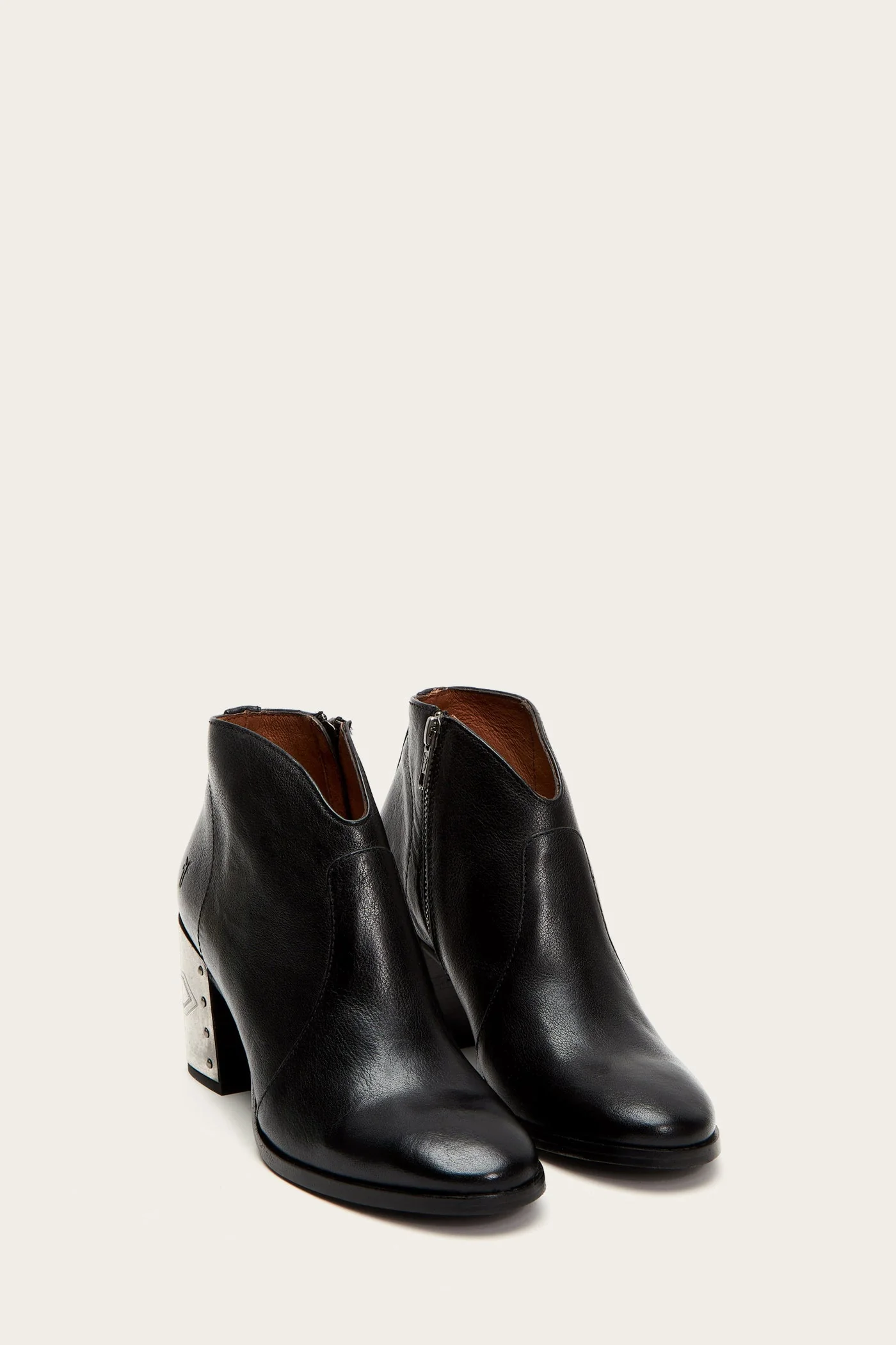 Nora Omaha Short - Pre-Loved - Image 2