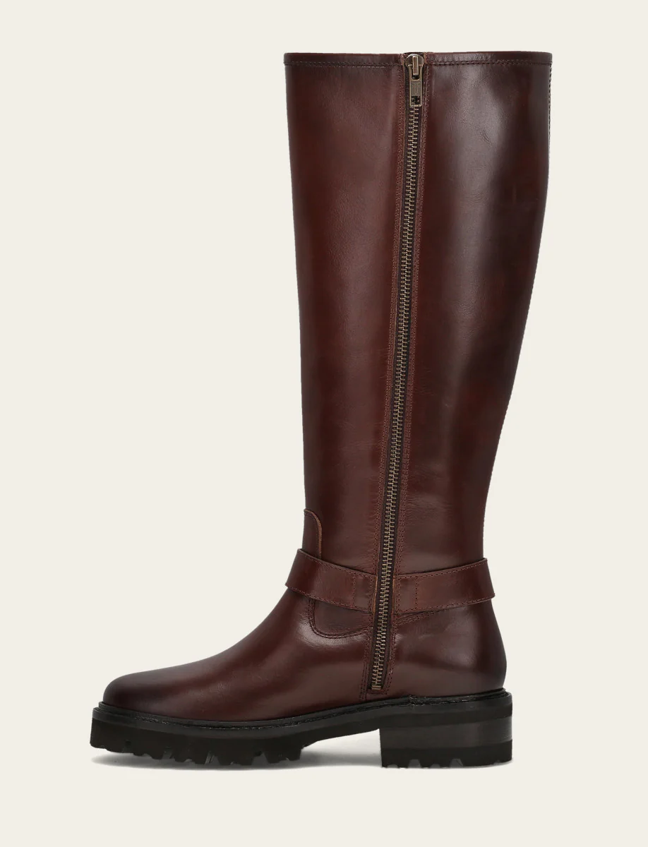 Olivia Buckle Tall - Image 3