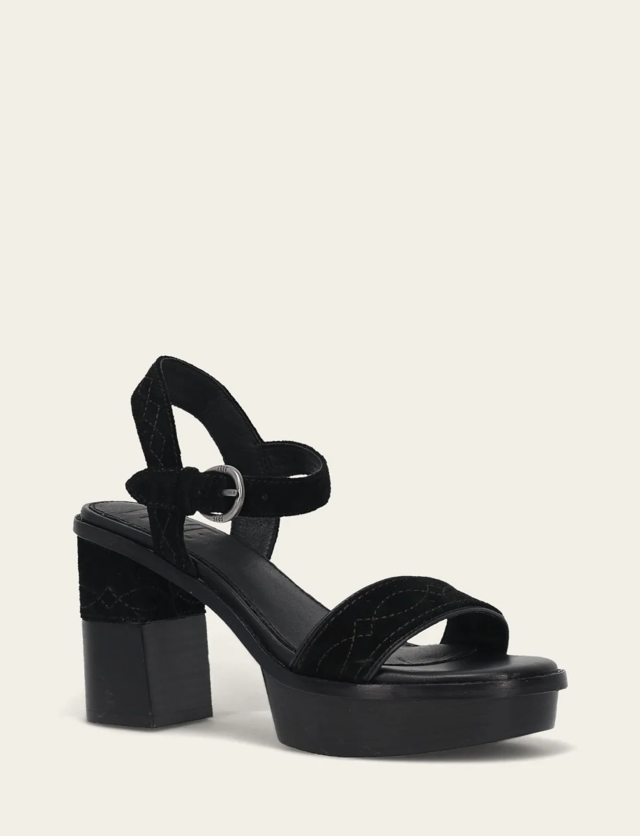 Pipa Woodstock Sandal - Image 2