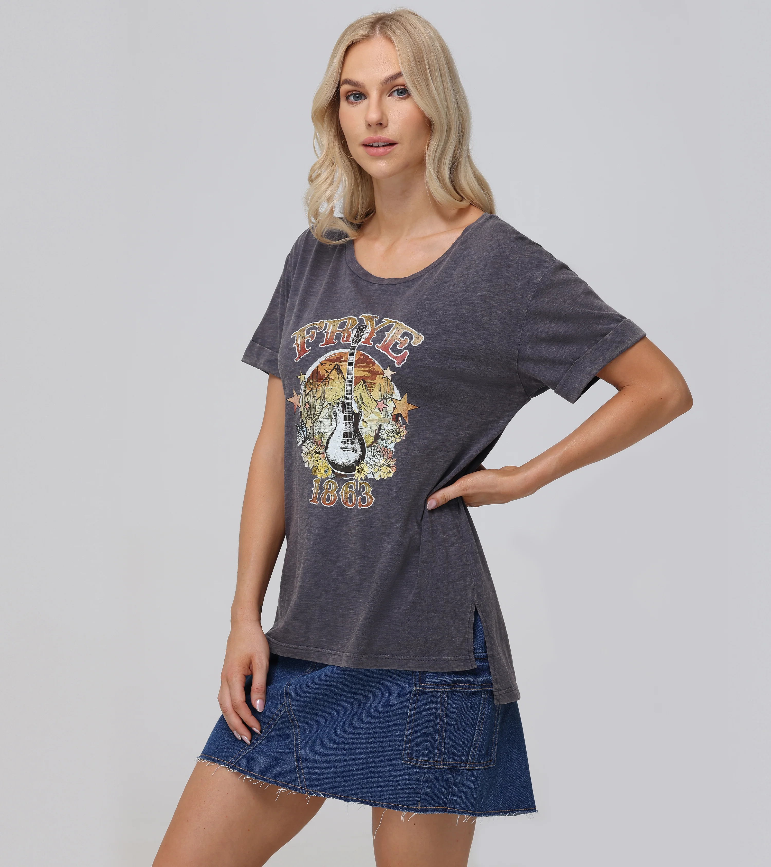 Rolled Cuff Graphic Tee - Pre-Loved - Image 6