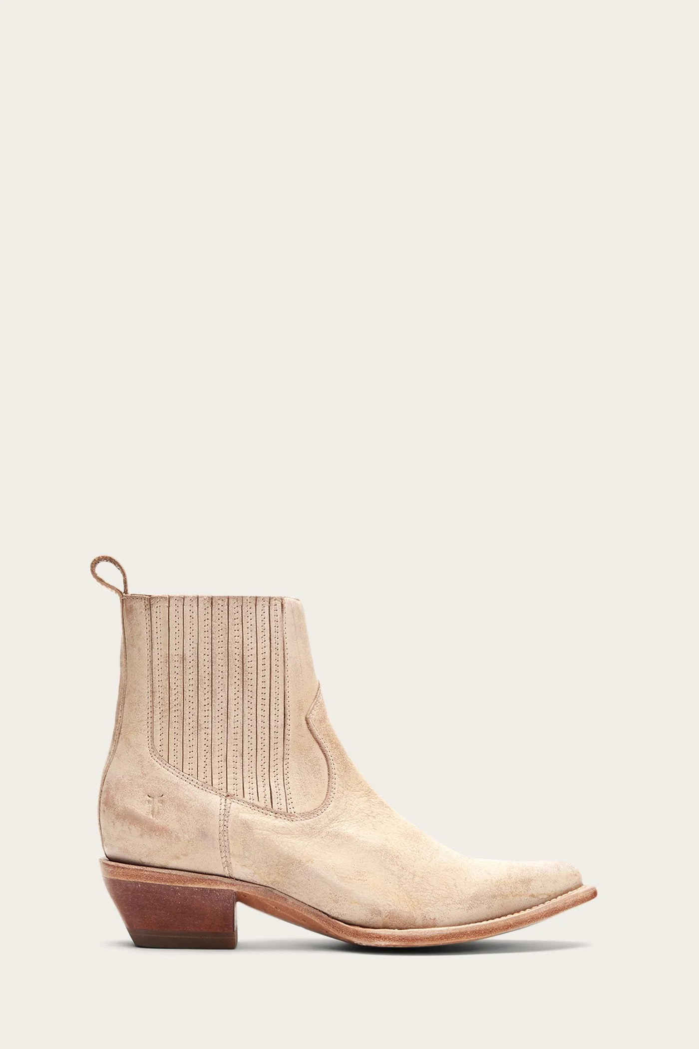 Sacha Chelsea - Frye Found
