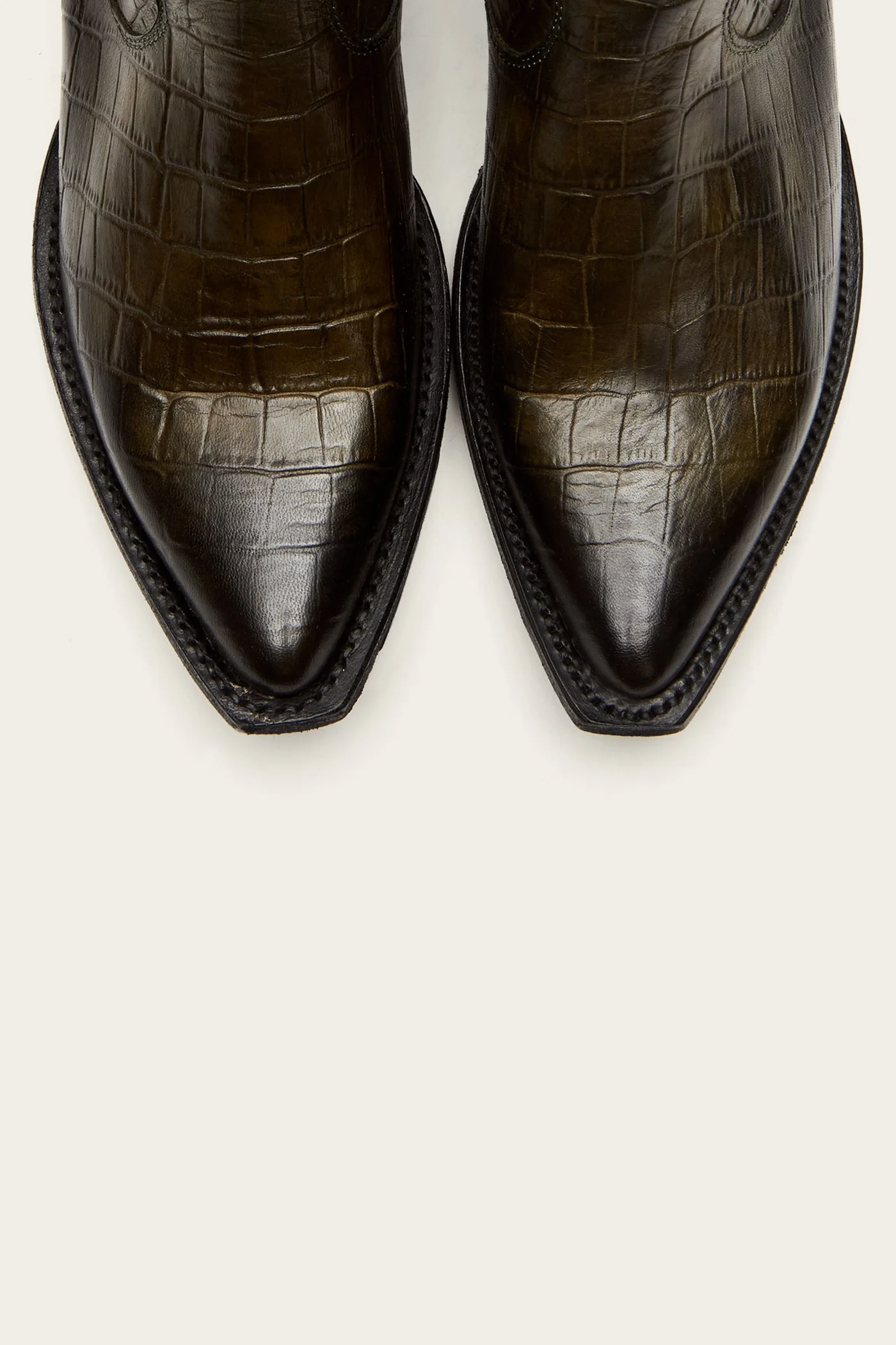 Sacha Chelsea - Frye Found - Image 6