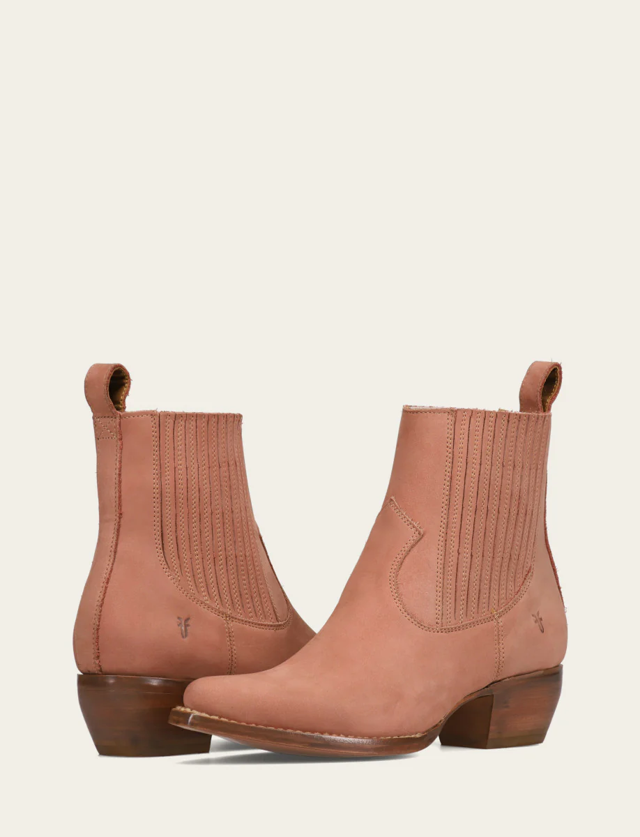 Sacha Chelsea - Frye Found - Image 4