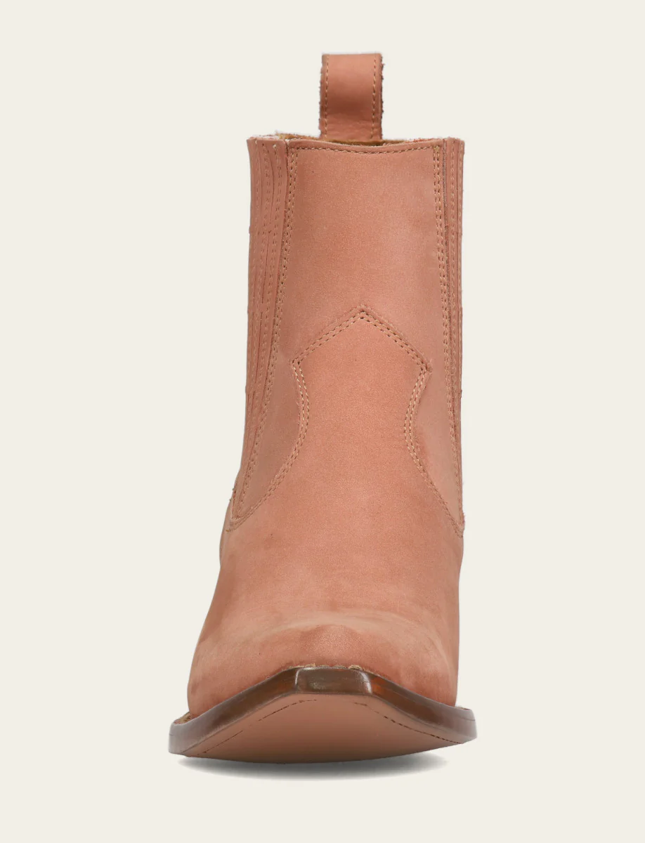 Sacha Chelsea - Frye Found - Image 5