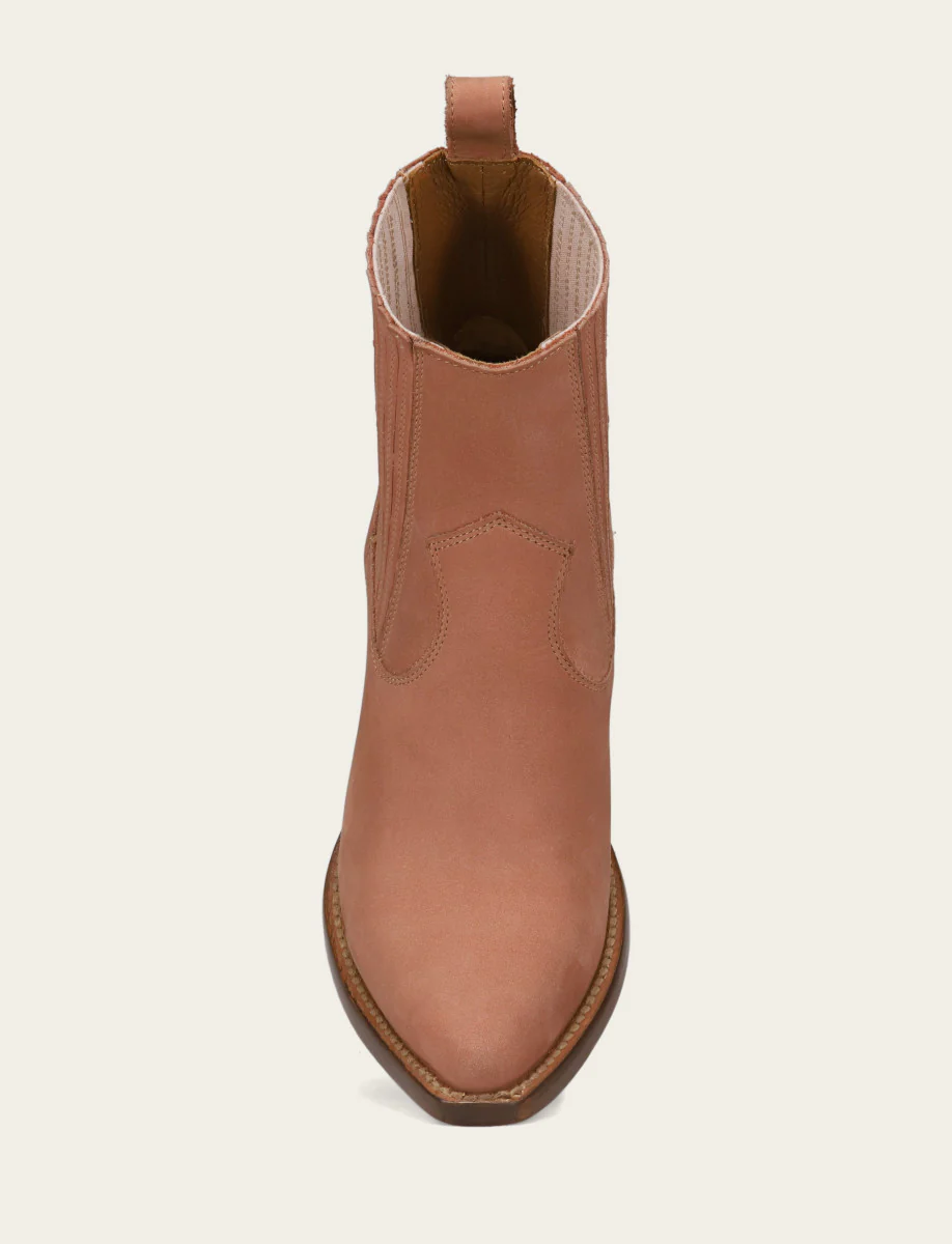 Sacha Chelsea - Frye Found - Image 7